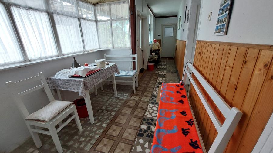 Casă individuală cu 2 camere cu Teren 1292 Mp în Tormac