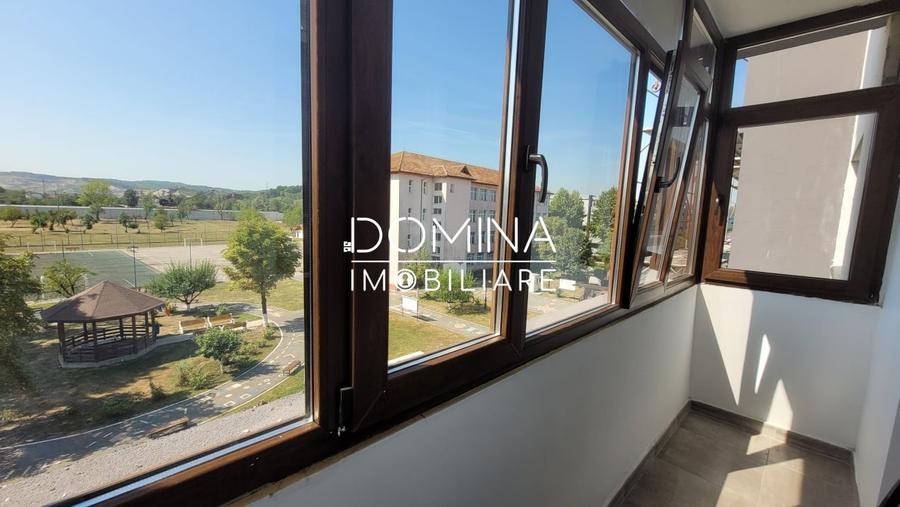 Vânzare apartament 3 camere complet renovat, Aleea Școlii, Rovinari - 9