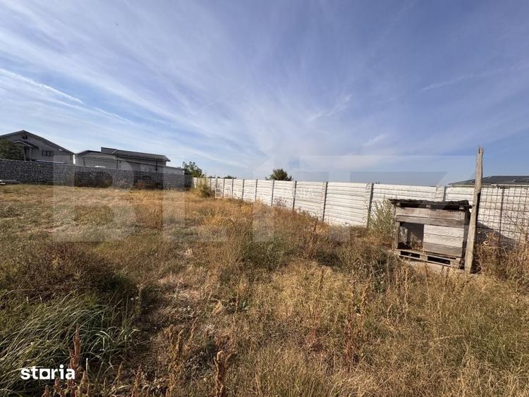 Teren intravilan 850mp stradal, front 14ml zona Hanul cu Ponei-Carcea