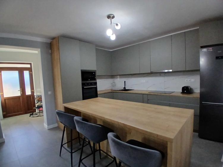Casă cu 4 camere în Iosia