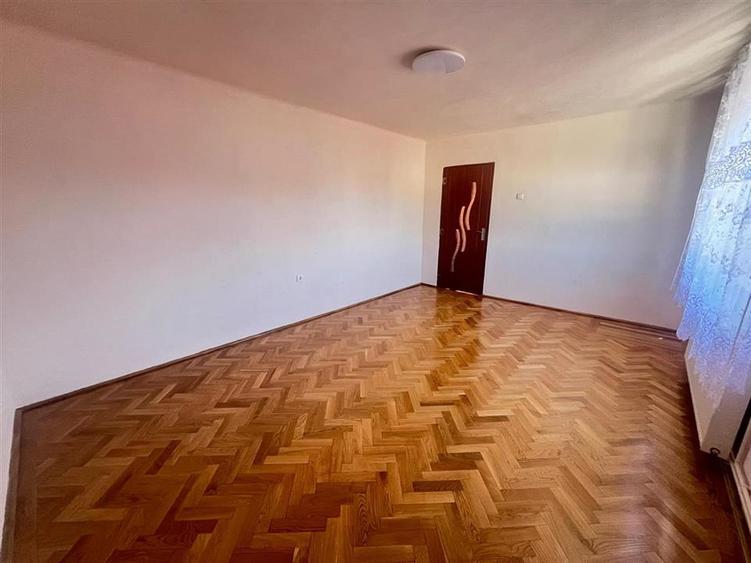 Casă individuală cu 3 camere cu Teren 300 Mp în Terezian