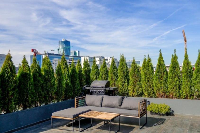 Apartament cu 5 camere decomandat, mobilat în Floreasca
