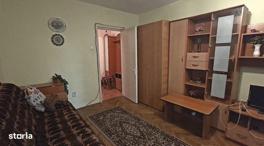 Apartament cu 2 camere decomandat în Est