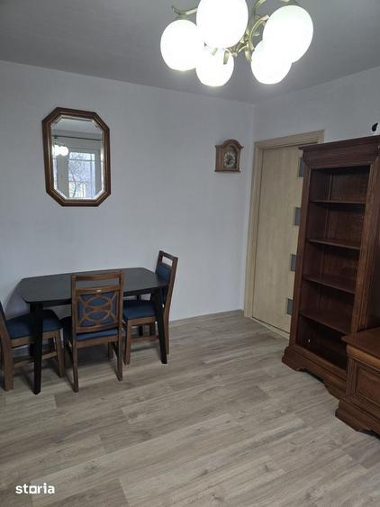 Apartament cu 3 camere în Drumul Taberei