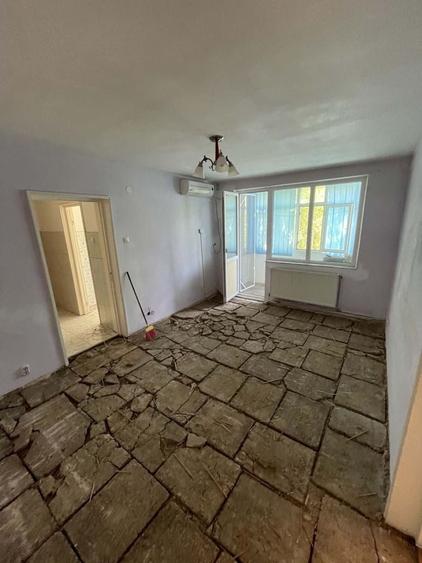 Apartament cu 2 camere semidecomandat în Exterior Vest