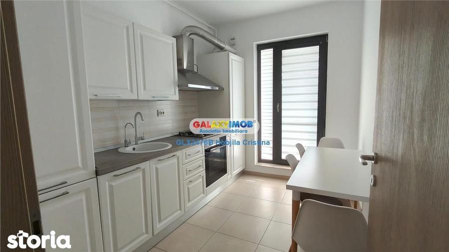Apartament cu 4 camere, mobilat în Băneasa