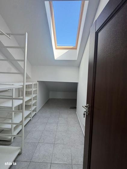 Casă cu 4 camere cu Teren 640 Mp în Odăile