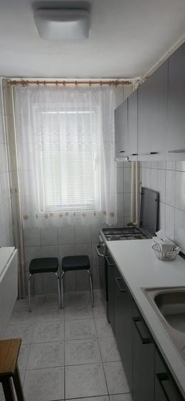 Apartament cu 2 camere semidecomandat în Giurgiului