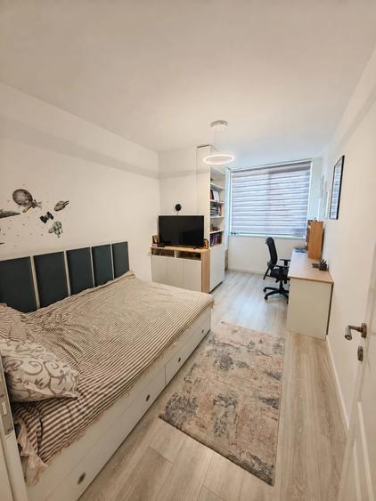 Apartament cu 3 camere decomandat în Cug