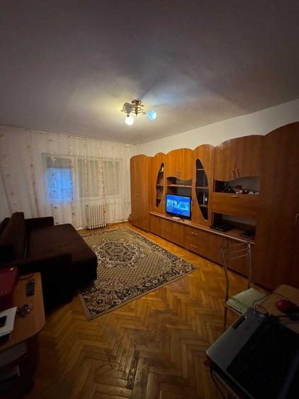 Garsonieră decomandată în Nufărul