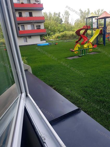 Apartament cu 3 camere decomandat în Florești
