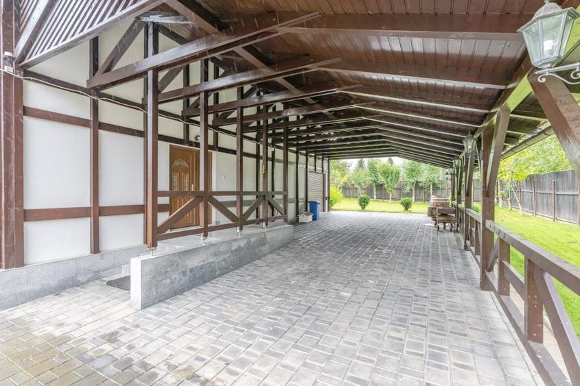 Casă individuală cu 5 camere cu Teren 1300 Mp în Predeal