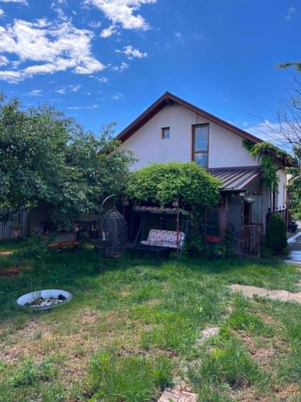 Casă cu 3 camere în Girov