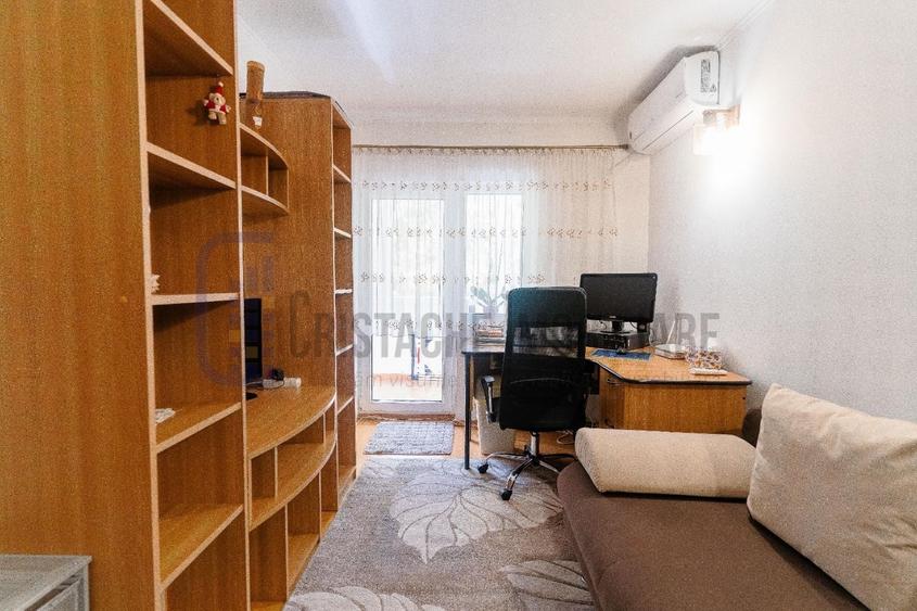 Apartament cu 3 camere decomandat, mobilat în Aviației