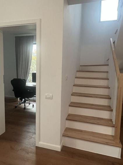 Casă cu 4 camere cu Teren 350 Mp în Central