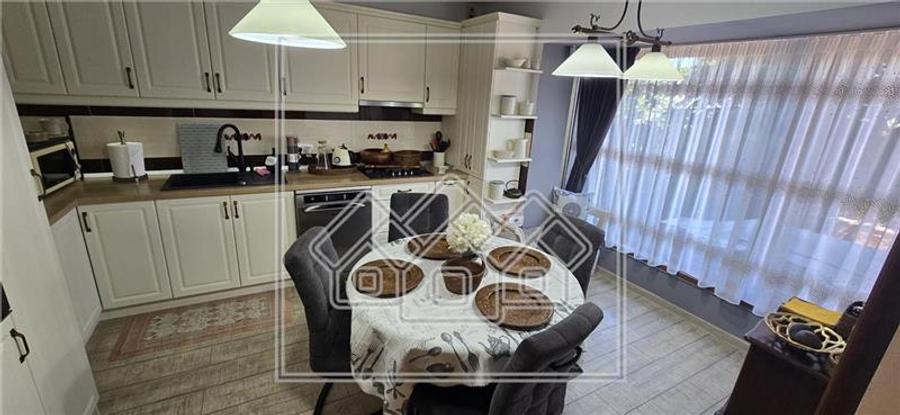Duplex cu 4 camere cu Canalizare în Arhitecților - Calea Cisnădiei