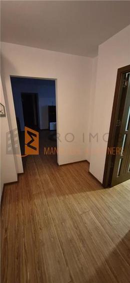 Apartament 2 camere cf 1 semidecomandat zona Micro 3 - 13
