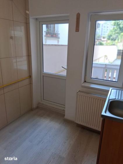 Casă cu 6 camere cu Teren 200 Mp în Timpuri Noi