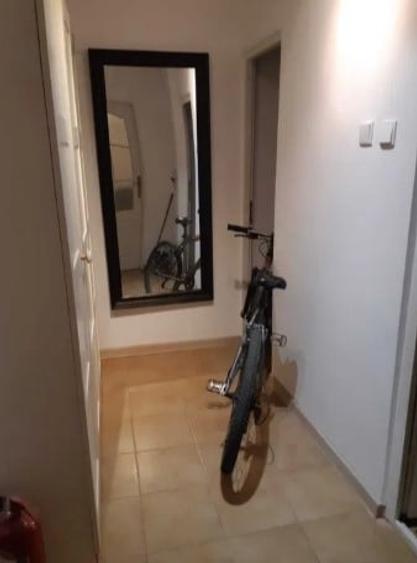 Apartament cu 2 camere semidecomandat, mobilat în Iancului