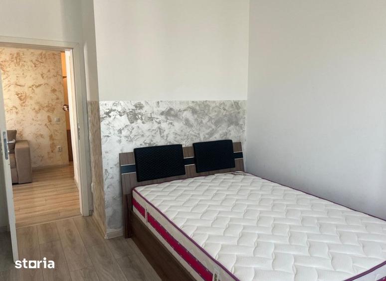 Apartament cu 3 camere în Centru Civic