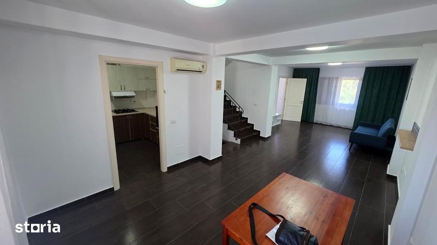 Casă cu 6 camere cu Teren 231 Mp în Obor