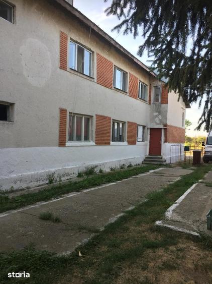 Teren de 49000 mp, în Iancu Jianu