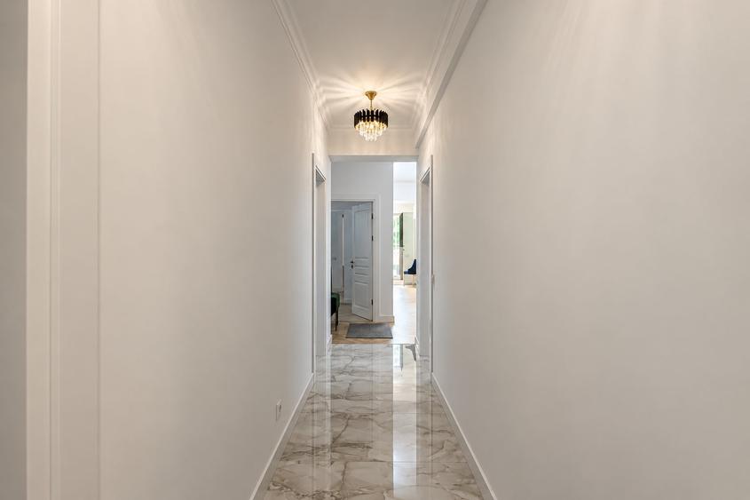 Apartament cu 4 camere decomandat în Bucureștii Noi