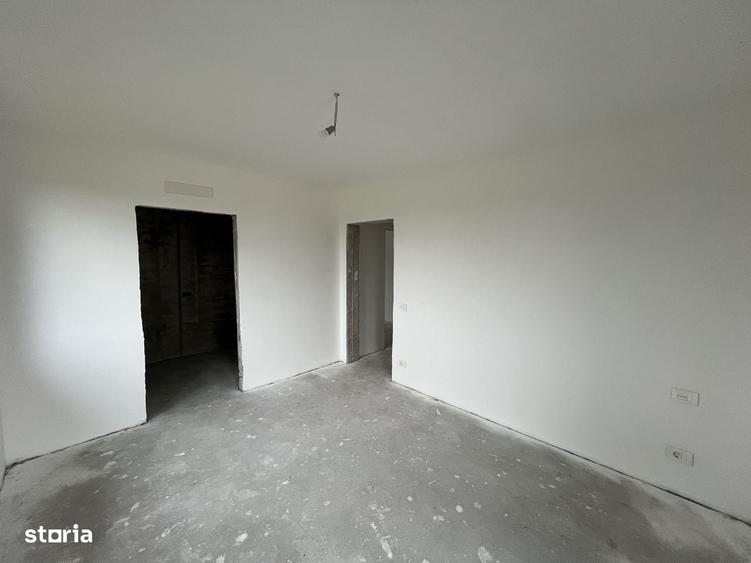 Casă cu 4 camere cu Teren 485 Mp în Vetiș