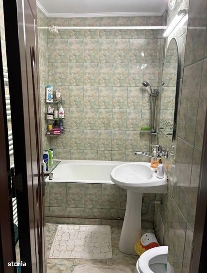 Apartament cu 3 camere decomandat în Bere