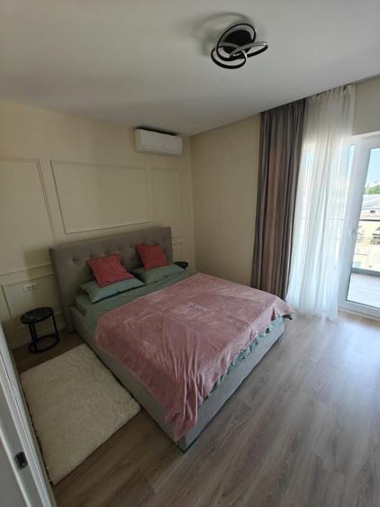 Apartament cu 3 camere decomandat în 13 Septembrie