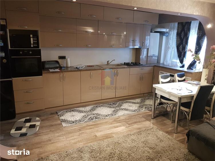 Apartament cu 3 camere în Gării