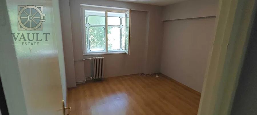 Apartament 3 camere - DECOMANDAT - zona TINERETULUI - 3