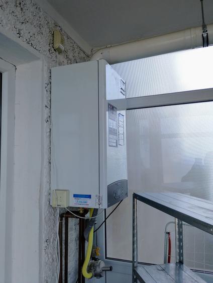 Apartament cu 3 camere, mobilat în Tipografilor