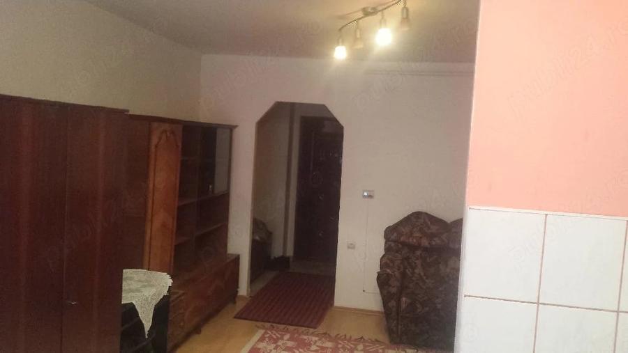 Garsonieră decomandată în Central
