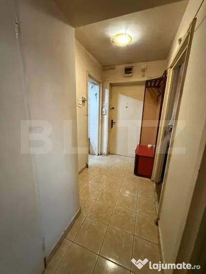 Apartament cu 2 camere decomandat în Micro 14