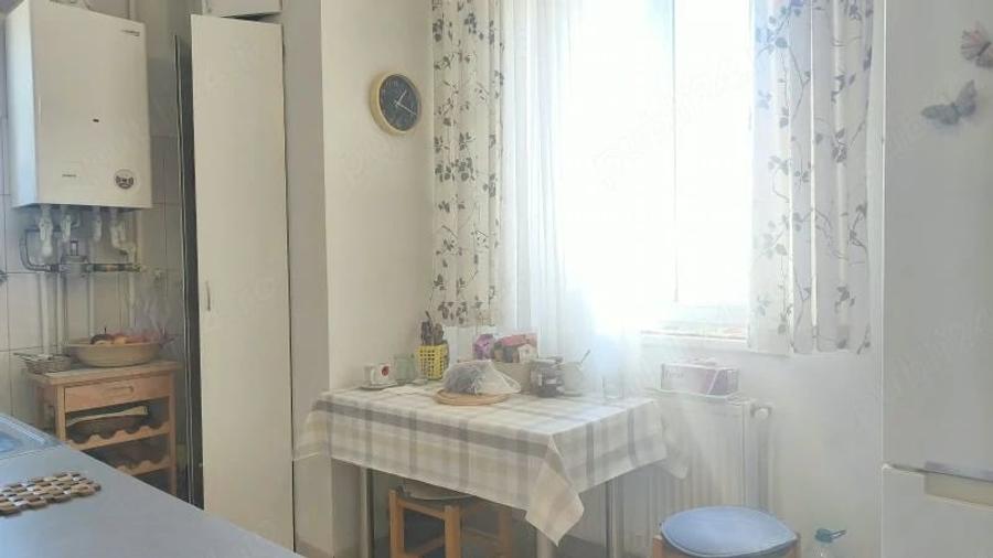 Apartament cu 2 camere decomandat în Progresul