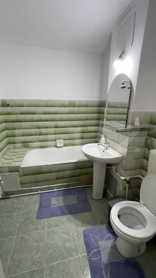 Apartament cu 3 camere decomandat, mobilat în Mioveni