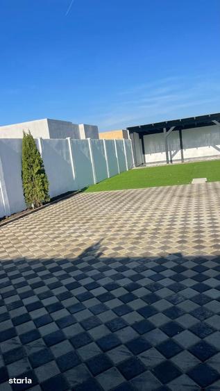 Casă cu 3 camere cu Teren 440 Mp în Domnești