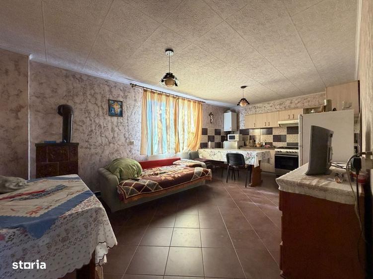 Casă cu 4 camere în Chișoda