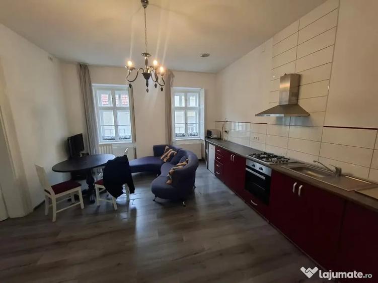 Apartament cu 2 camere semidecomandat în Central