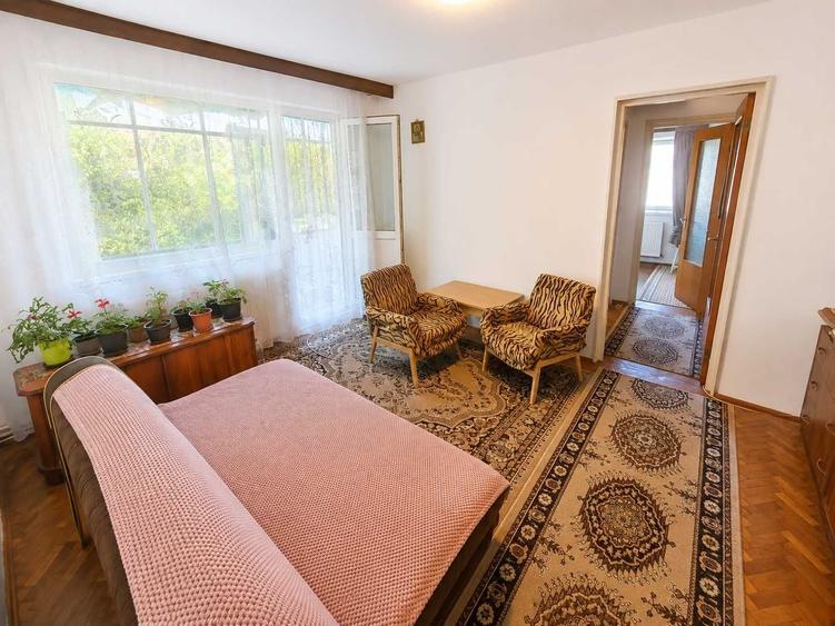 Apartament cu 2 camere semidecomandat în Drumul Carului