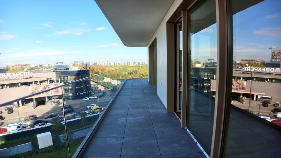 Apartament cu 3 camere în Petricani