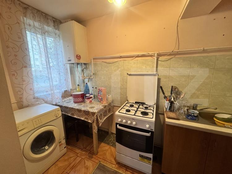 Apartament cu 3 camere decomandat, mobilat în Porolissum