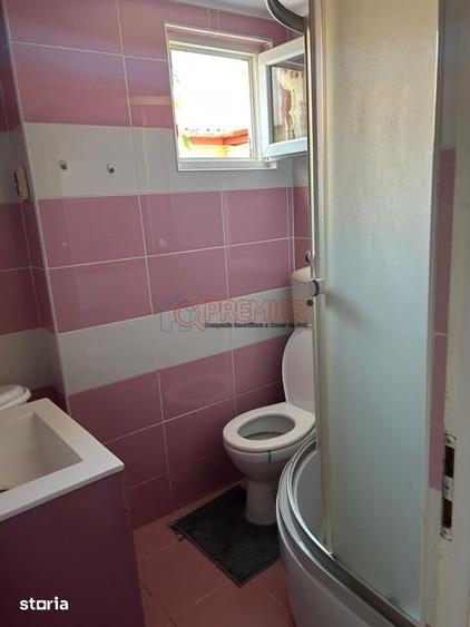 Casă cu 4 camere cu Teren 120 Mp în Apărătorii Patriei
