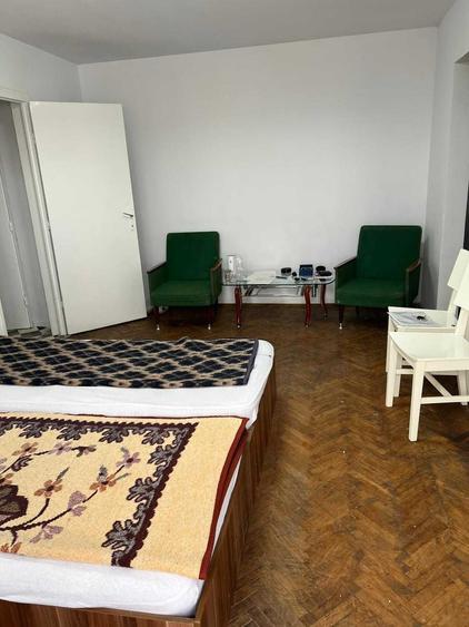 Apartament cu 2 camere nedecomandat în Gojdu