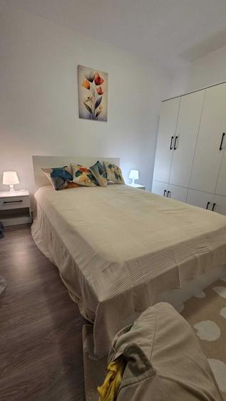 Apartament cu 2 camere semidecomandat în 1 Mai