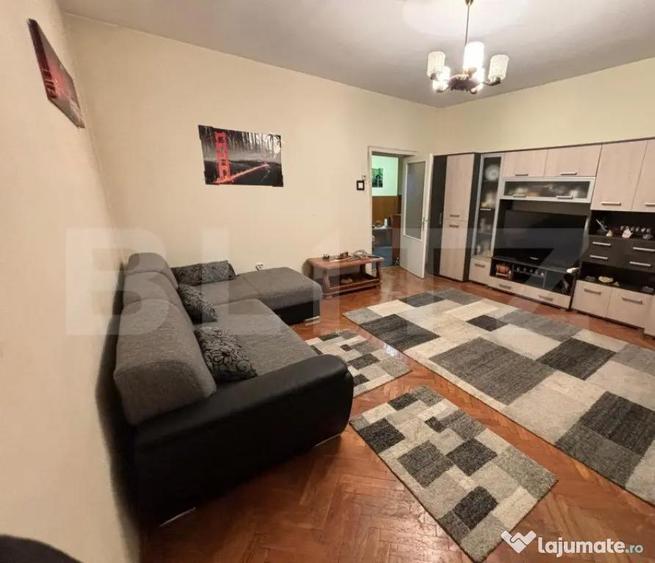 Apartament decomandat de vanzare, cu 3 camere, 111 mp, Centr - 1