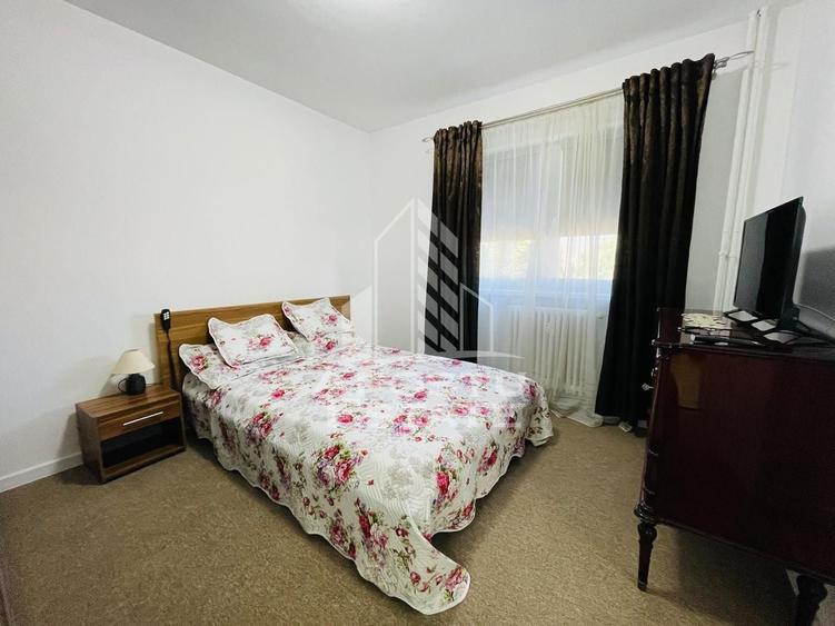 Apartament cu 3 camere decomandat în Grădiște