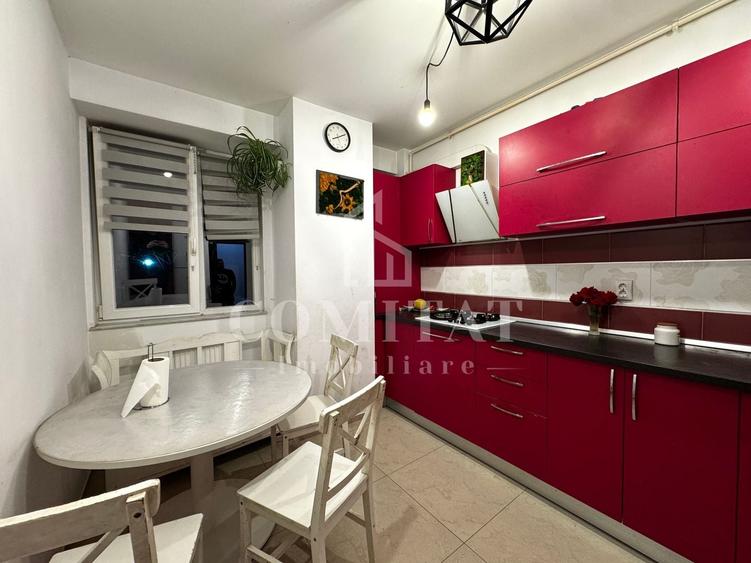 Apartament cu 3 camere decomandat, mobilat în Gheorgheni