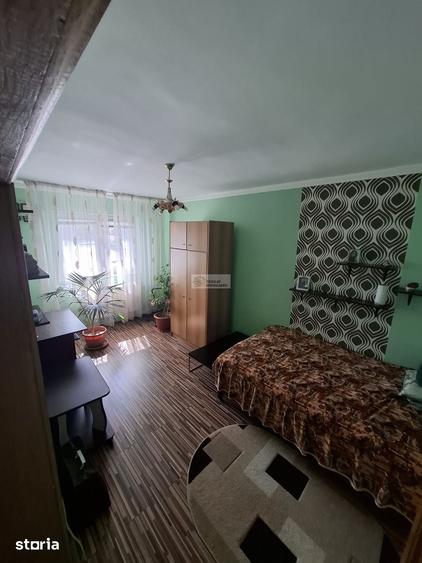 Apartament cu 4 camere în Central